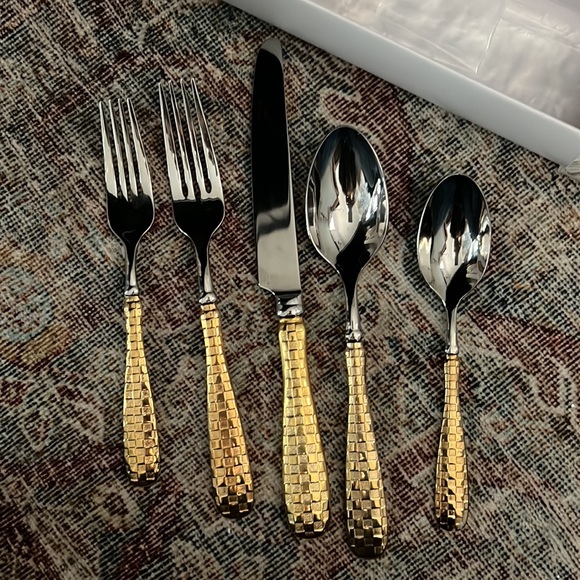 Mackenzie-Childs Gold Check Flatware - 5-Piece Place Setting- 8 SETS AVAILABLE - Picture 4 of 11